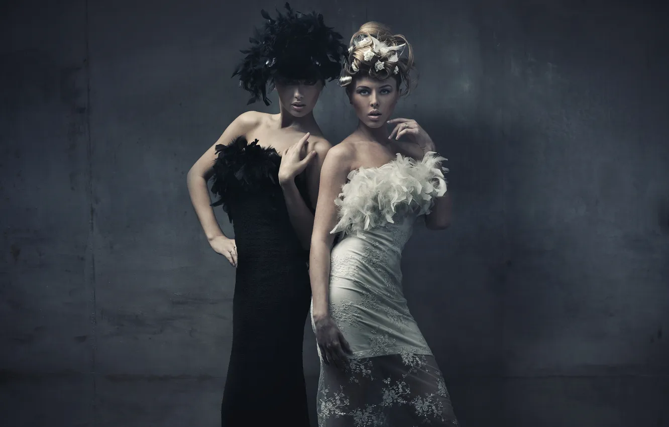 Photo wallpaper white, look, girl, black, contrast