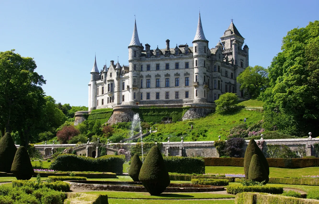 Photo wallpaper Park, castle, garden, Scotland, fountain, Scotland, castle, Sutherland