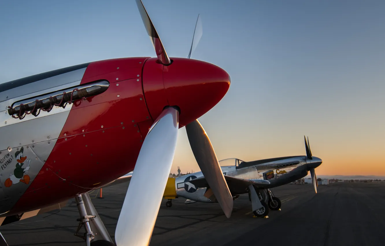 Photo wallpaper fighters, propeller, the airfield