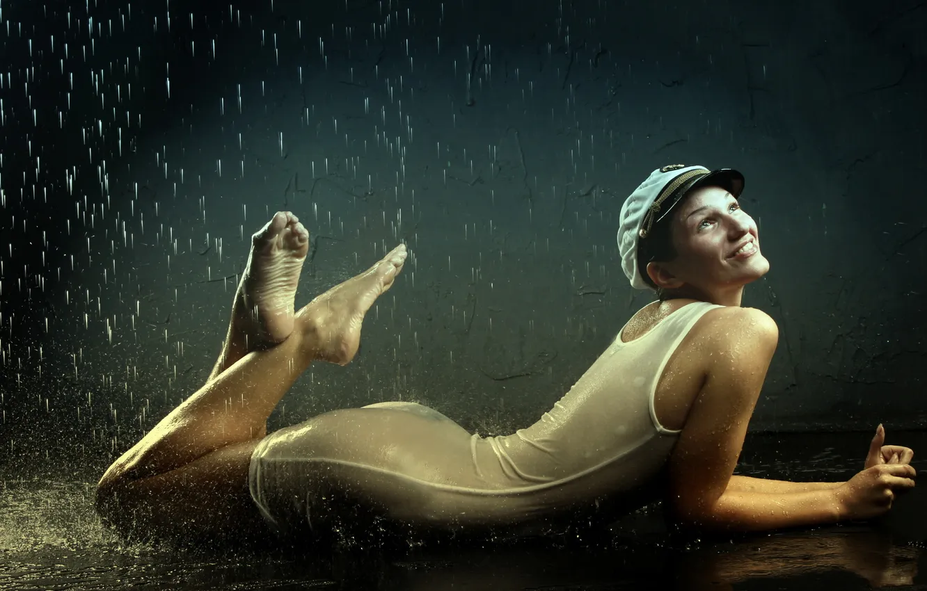 Photo wallpaper girl, smile, rain, mood