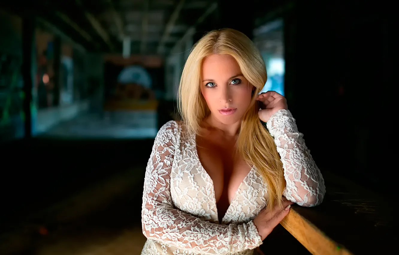 Photo wallpaper chest, portrait, neckline