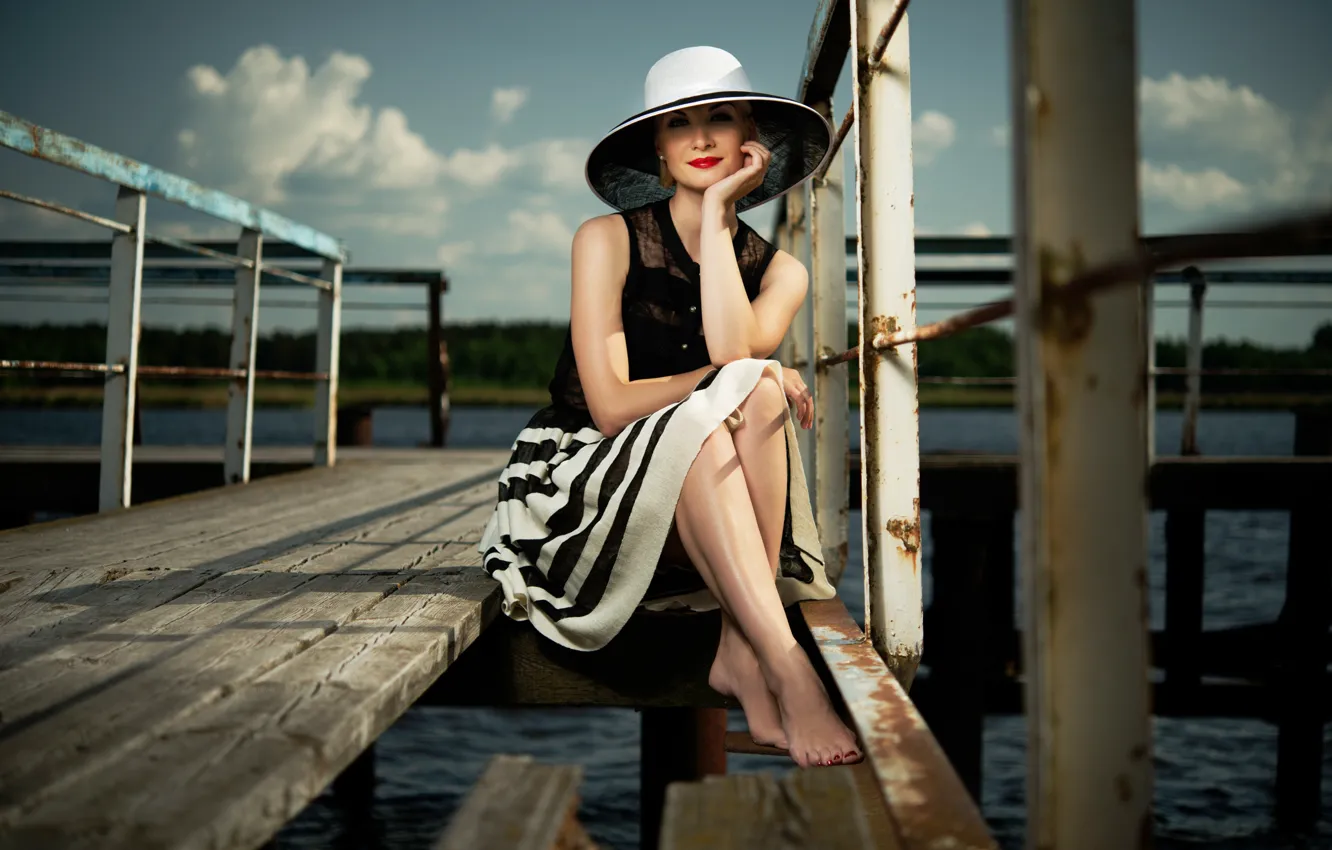 Photo wallpaper girl, makeup, pier, blonde, railings, hat