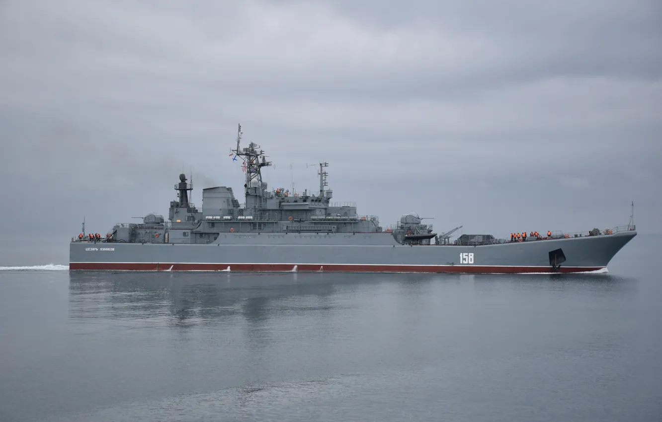 Photo wallpaper Navy, the project 775, large landing ship, Caesar Kunikov