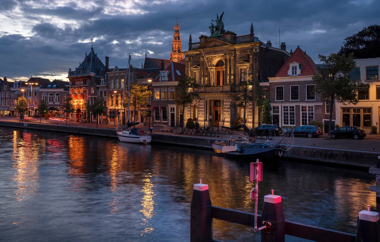 Photo wallpaper the city, river, building, home, boats, the evening, lighting, Netherlands