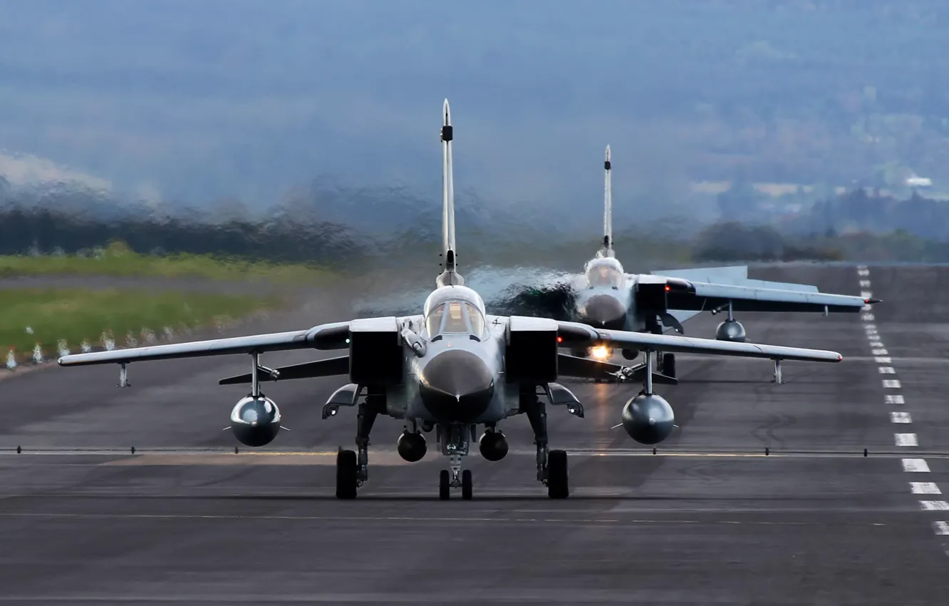 Photo wallpaper fighter, bomber, the airfield, Panavia Tornado