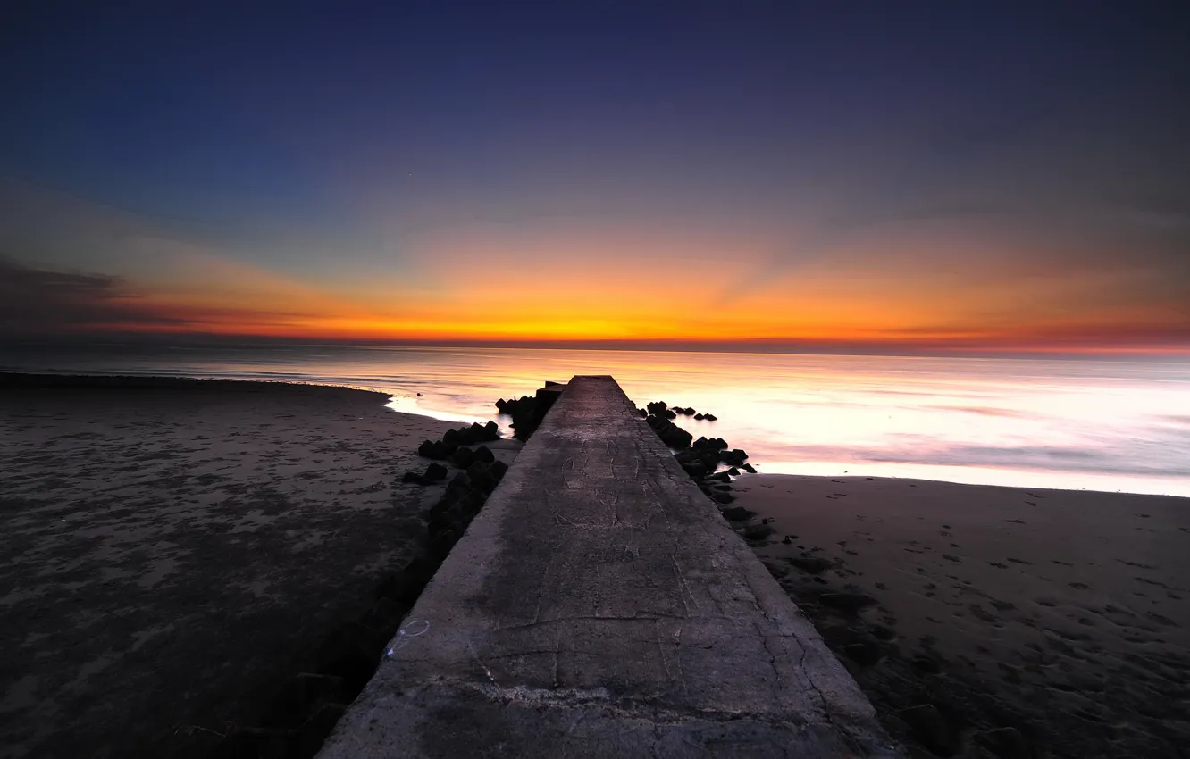Photo wallpaper beach, the ocean, dawn, shore, pierce