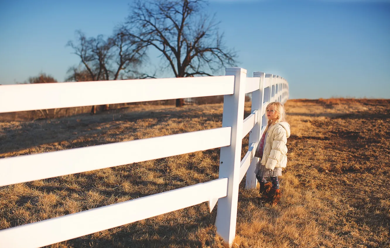 Photo wallpaper mood, the fence, girl