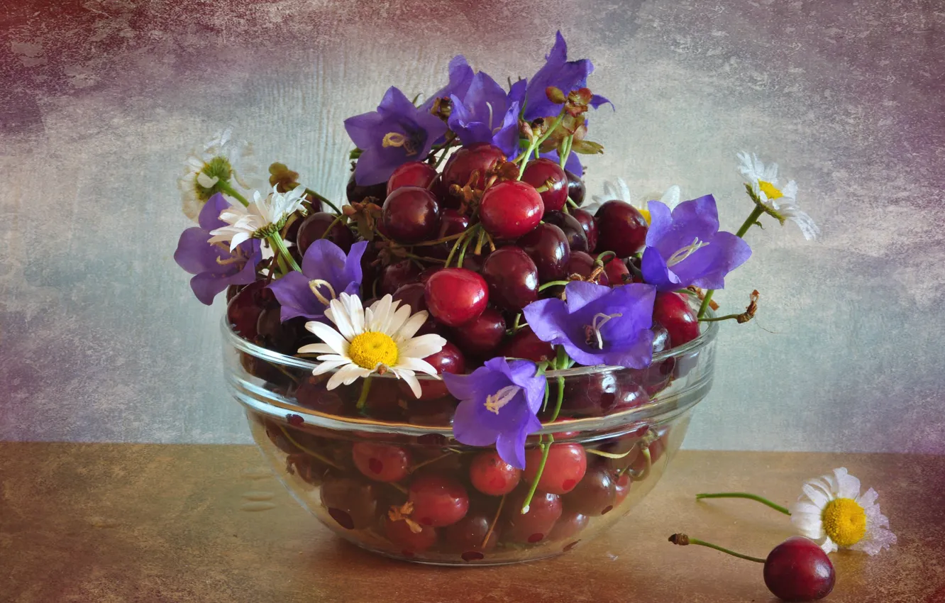 Photo wallpaper berries, chamomile, bell, cherry