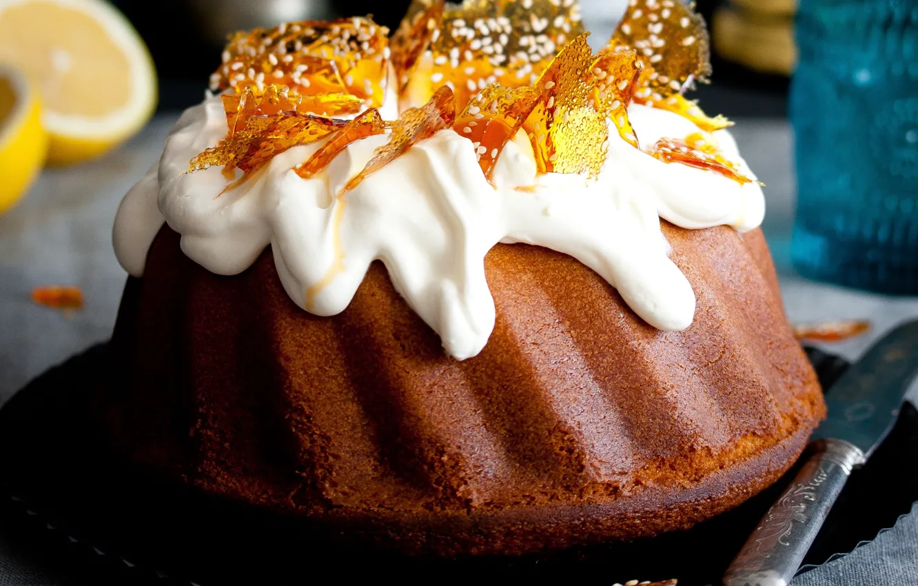 Photo wallpaper cream, caramel, cupcakes
