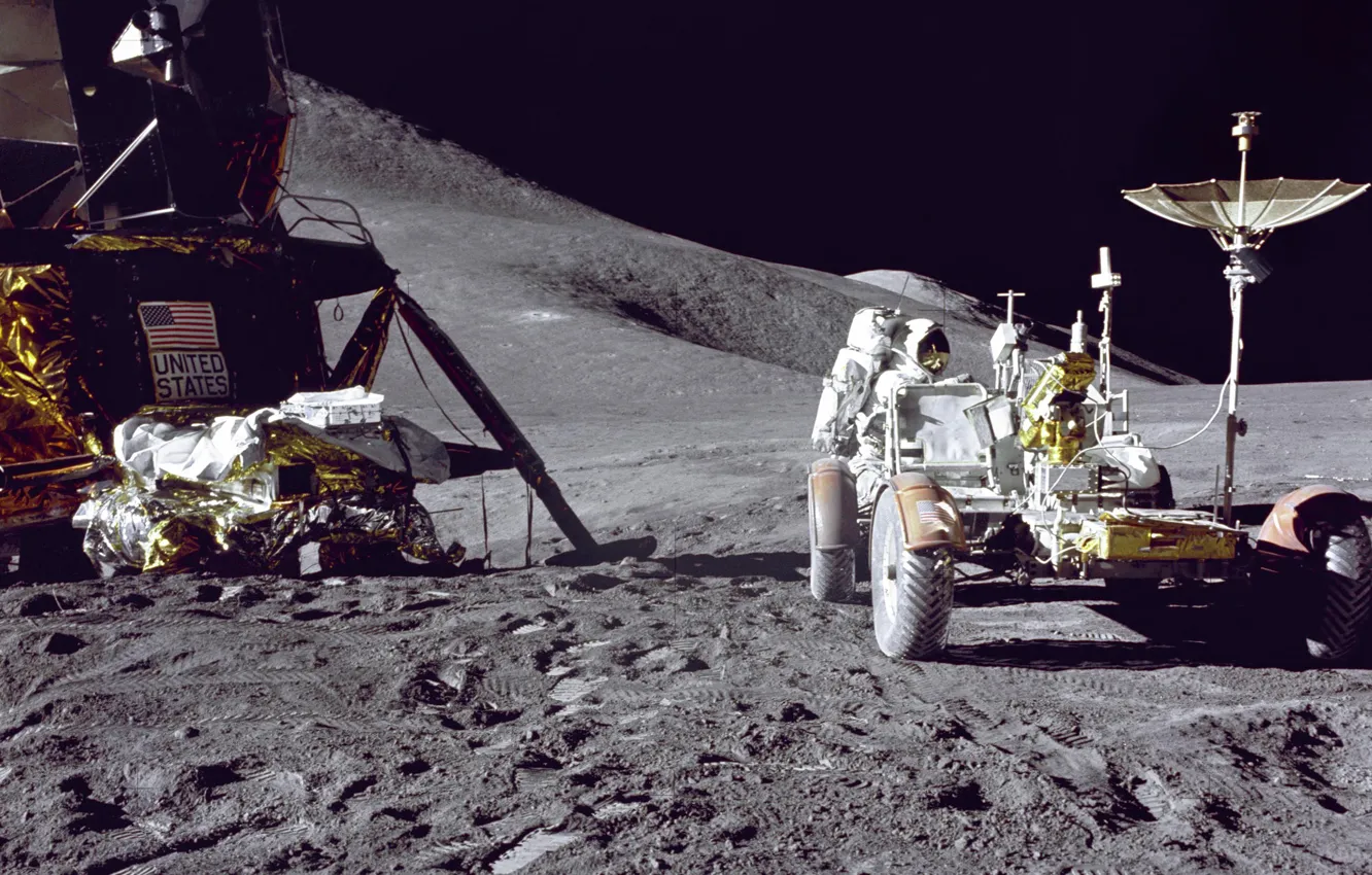 Photo wallpaper the moon, Falcon, astronaut, Jim Irwin, lokomobil, Apollo 15