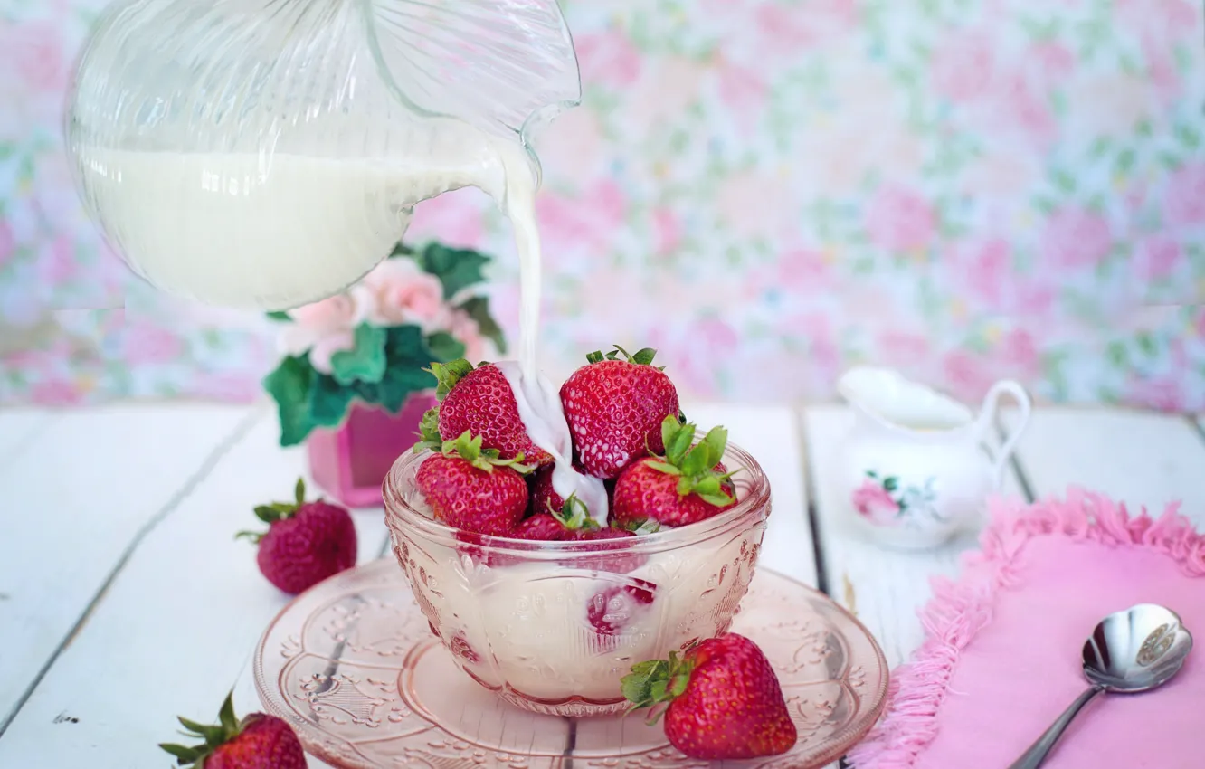 Photo wallpaper berries, milk, strawberry, plate, pitcher