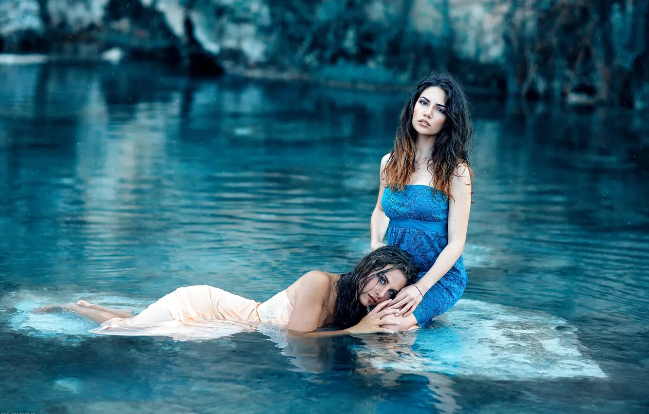 Photo wallpaper lake, mood, two girls, Alessandro Di Cicco