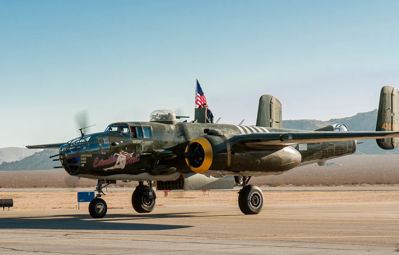 Photo wallpaper bomber, American, twin-engine, average, B-25J, Mitchell