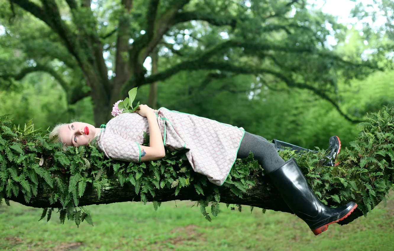Photo wallpaper greens, flower, girl, tree, model, boots, garden, actress