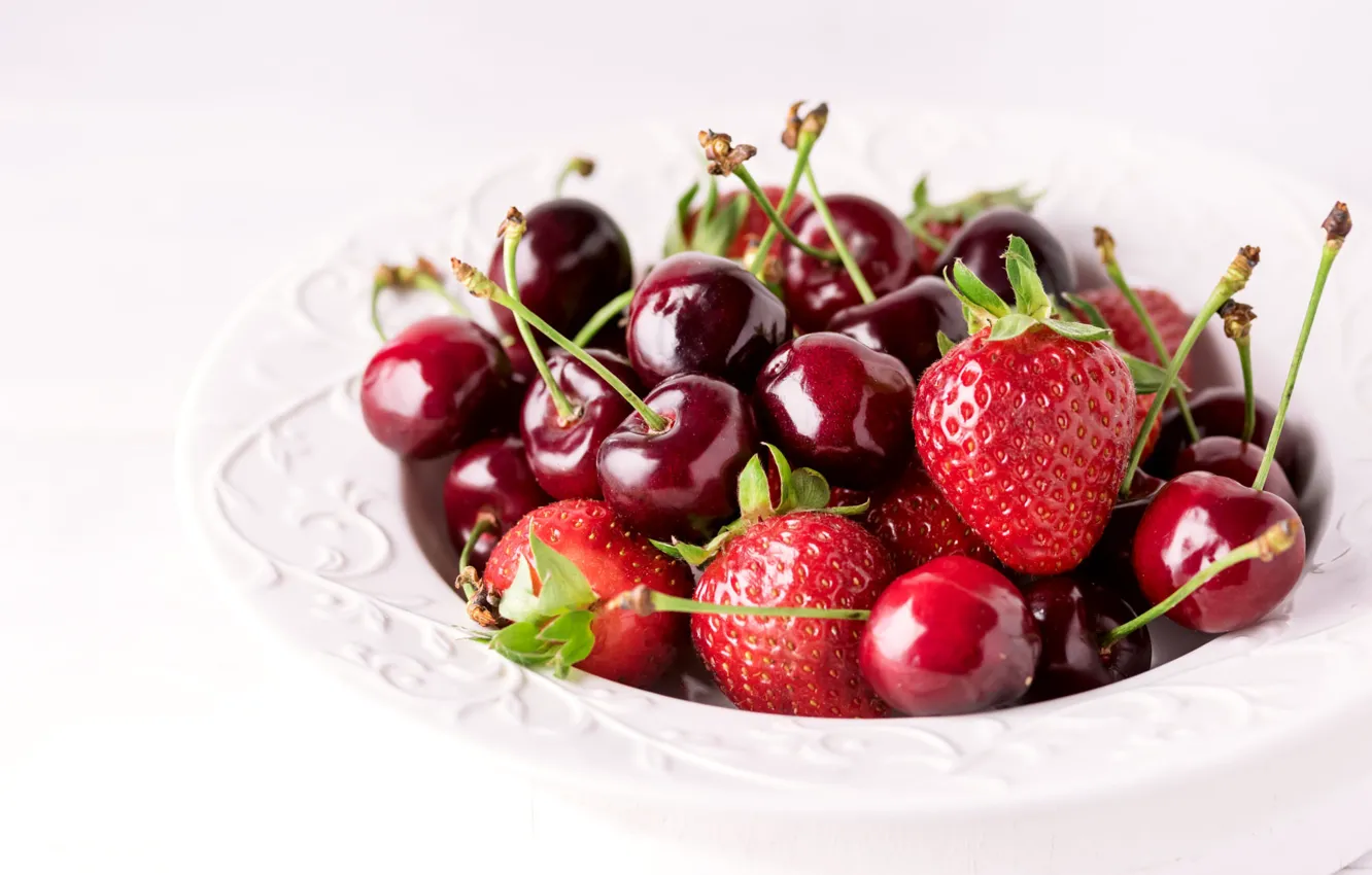 Photo wallpaper cherry, berries, food, strawberry, plate, white background, cherry