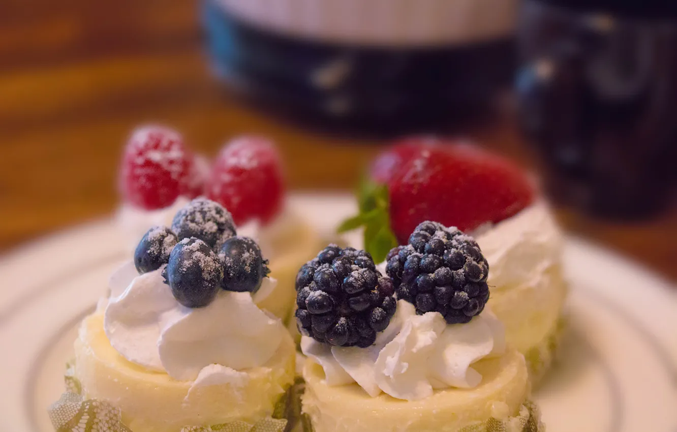 Photo wallpaper strawberry, blueberry, blackberry, cheesecake