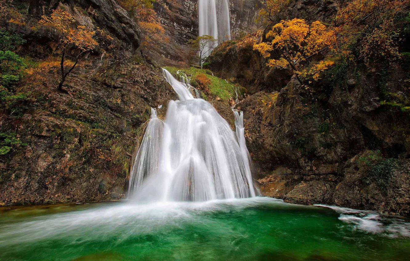 Photo wallpaper waterfall, Spain, Albacete, the source of the river Mundo