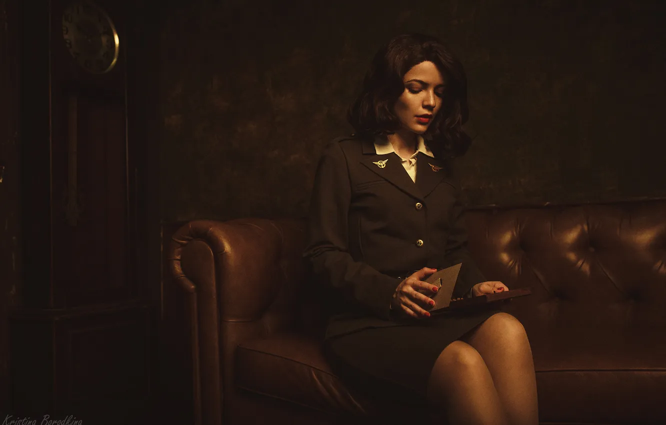 Photo wallpaper sofa, brunette, photoshoot, Catherine Semadeni, Kristina Borodkina
