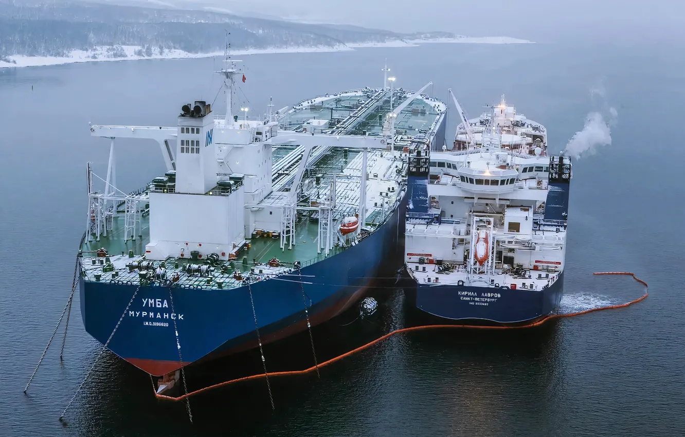 Photo wallpaper Oil, The ship, Tanker, Umba, Kola Bay, Kirill Lavrov, Transshipment