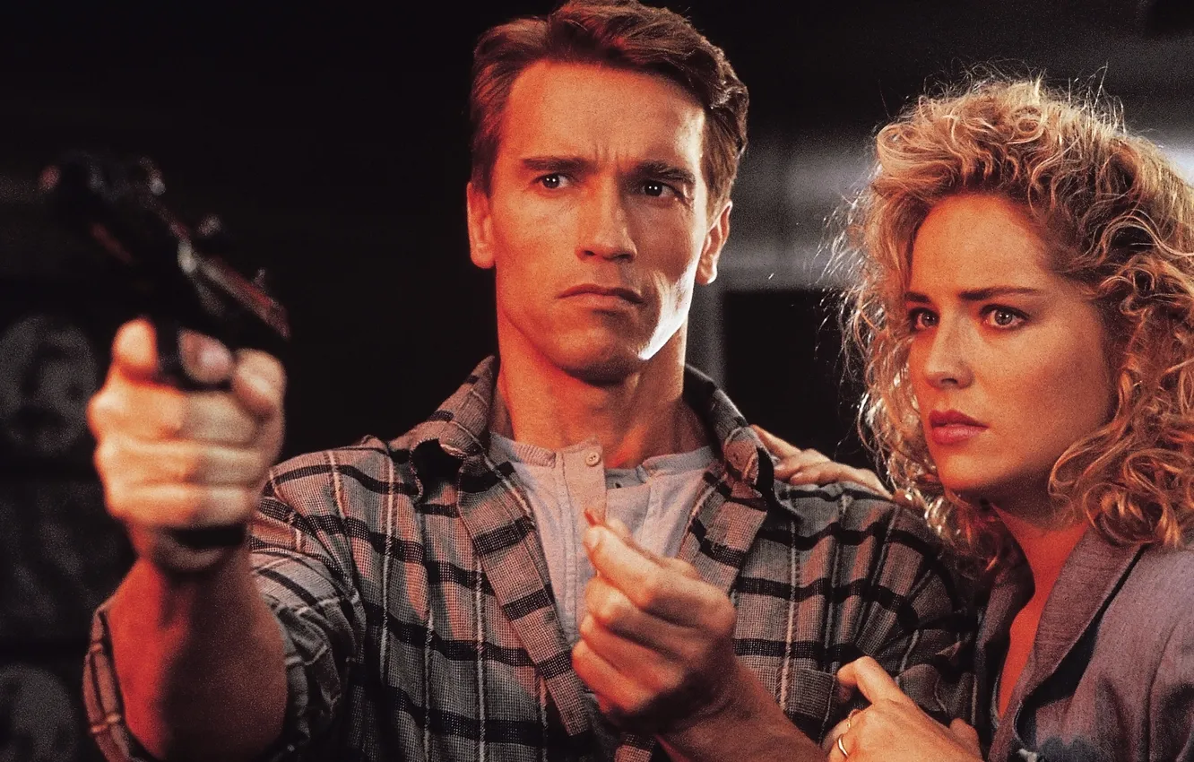 Photo wallpaper Arnold Schwarzenegger, Arnold Schwarzenegger, Remember all, Sharon Stone, Sharon Stone, Total recall