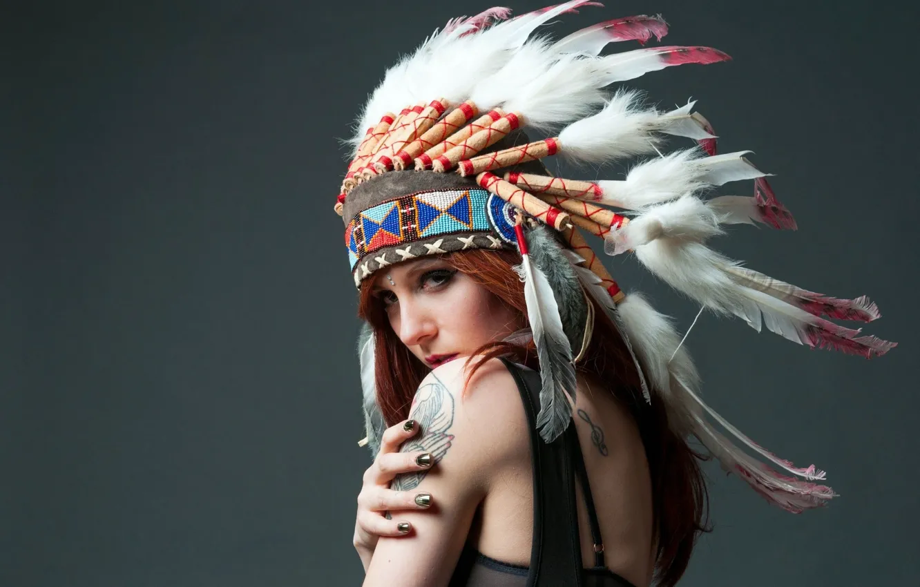 Photo wallpaper girl, feathers, Indian