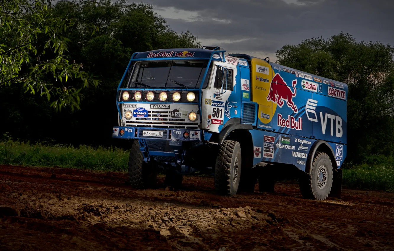 Photo wallpaper sand, forest, light, night, Truck, lights, Kamaz, Rally