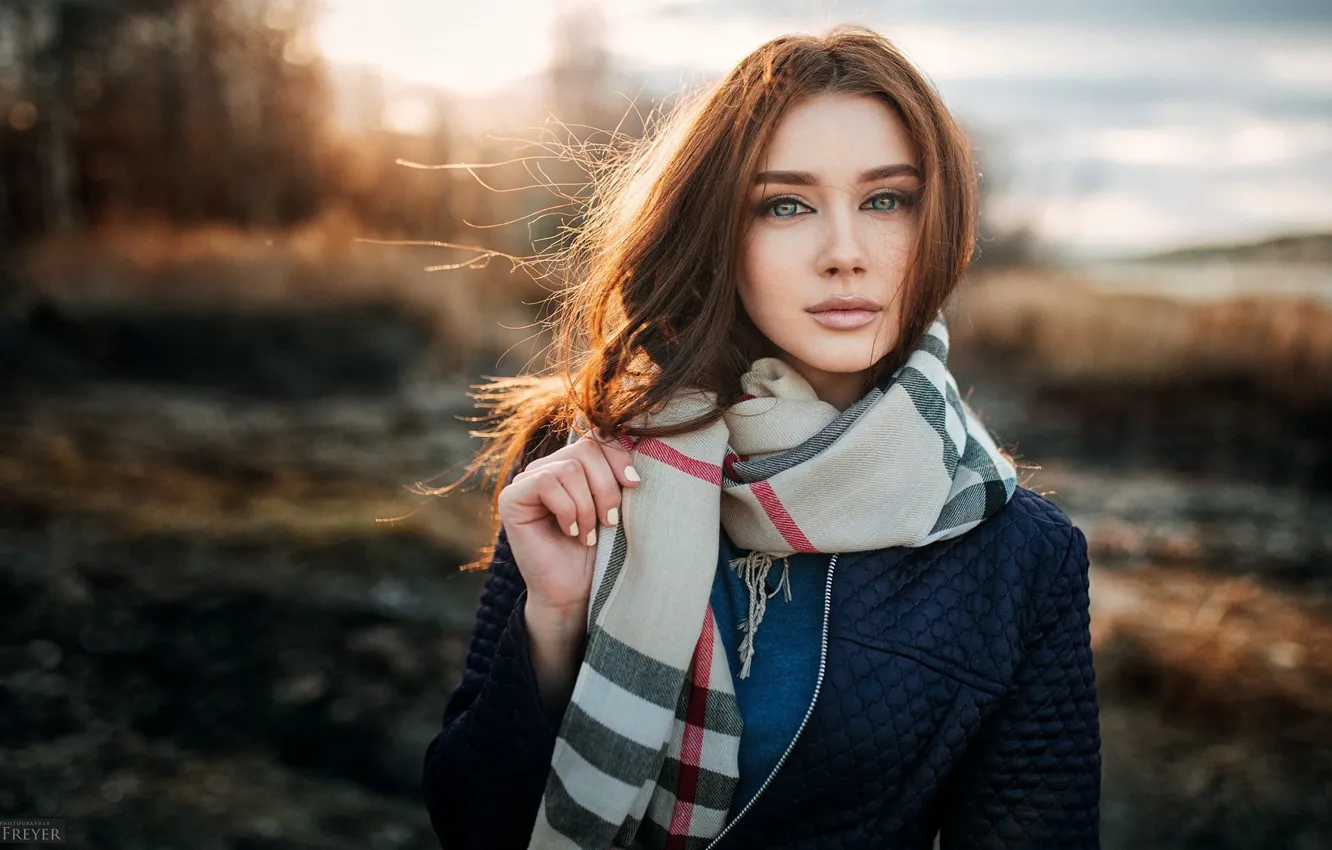 Photo wallpaper look, the sun, model, portrait, makeup, scarf, jacket, hairstyle