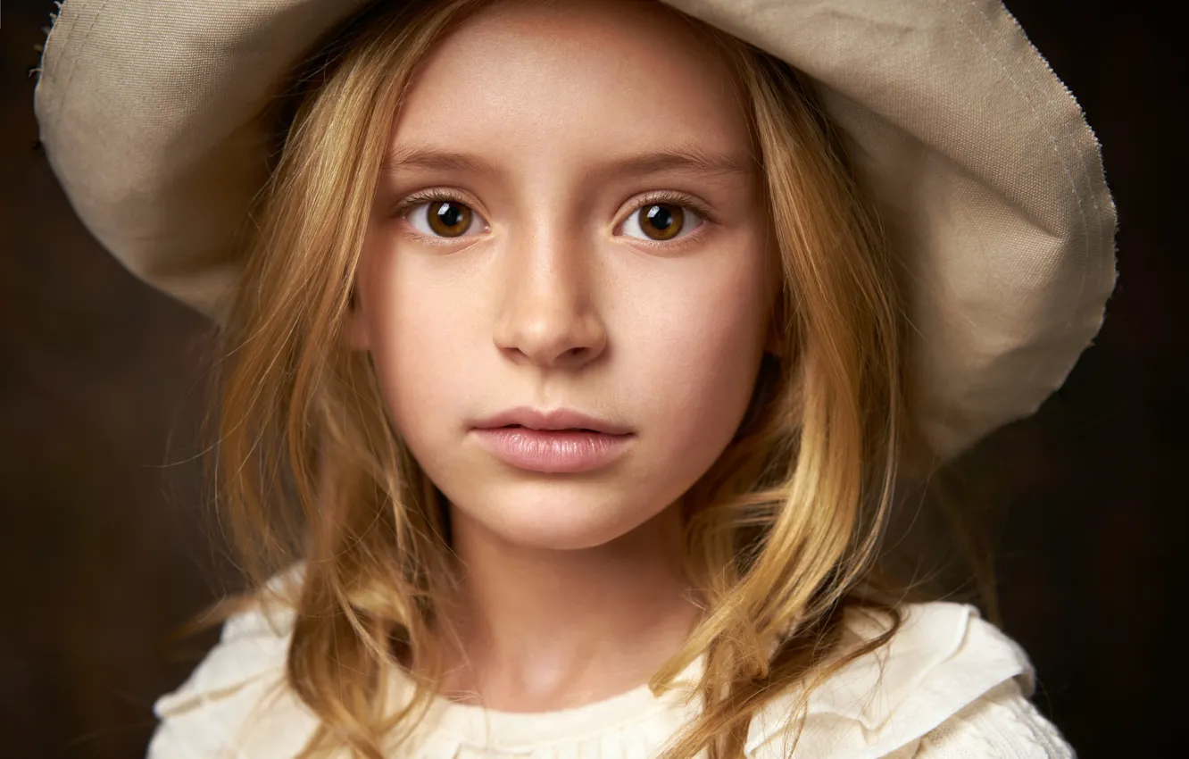 Photo wallpaper portrait, girl, brown-eyed