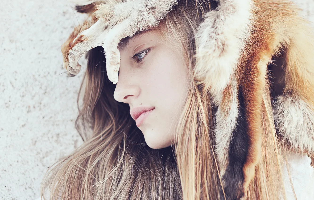Photo wallpaper girl, face, hair, skin, fur