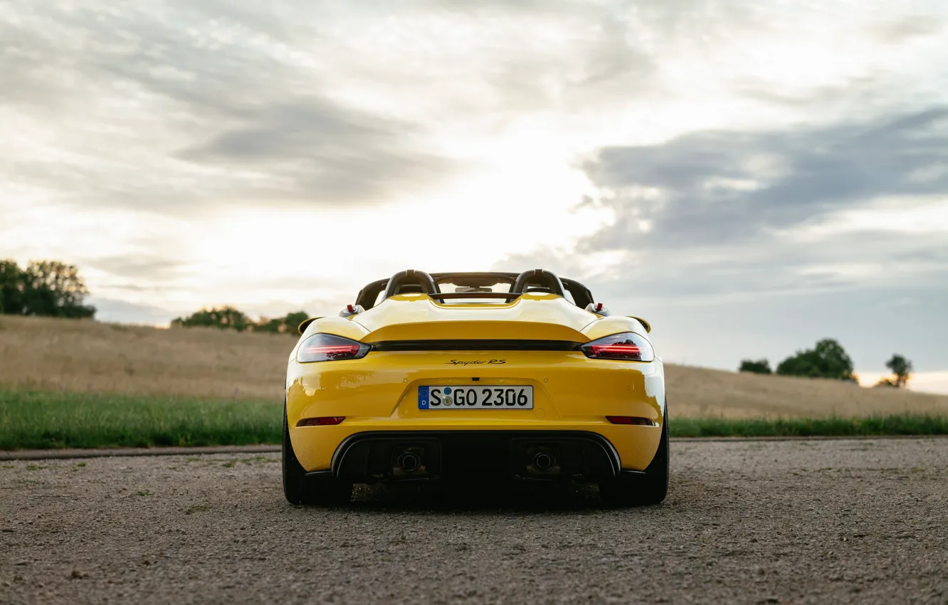 Photo wallpaper Porsche, yellow, rear view, 718, Porsche 718 Spyder RS