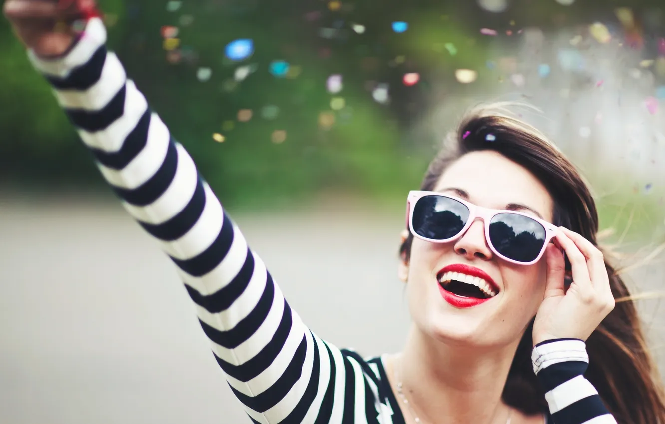 Photo wallpaper girl, brunette, glasses