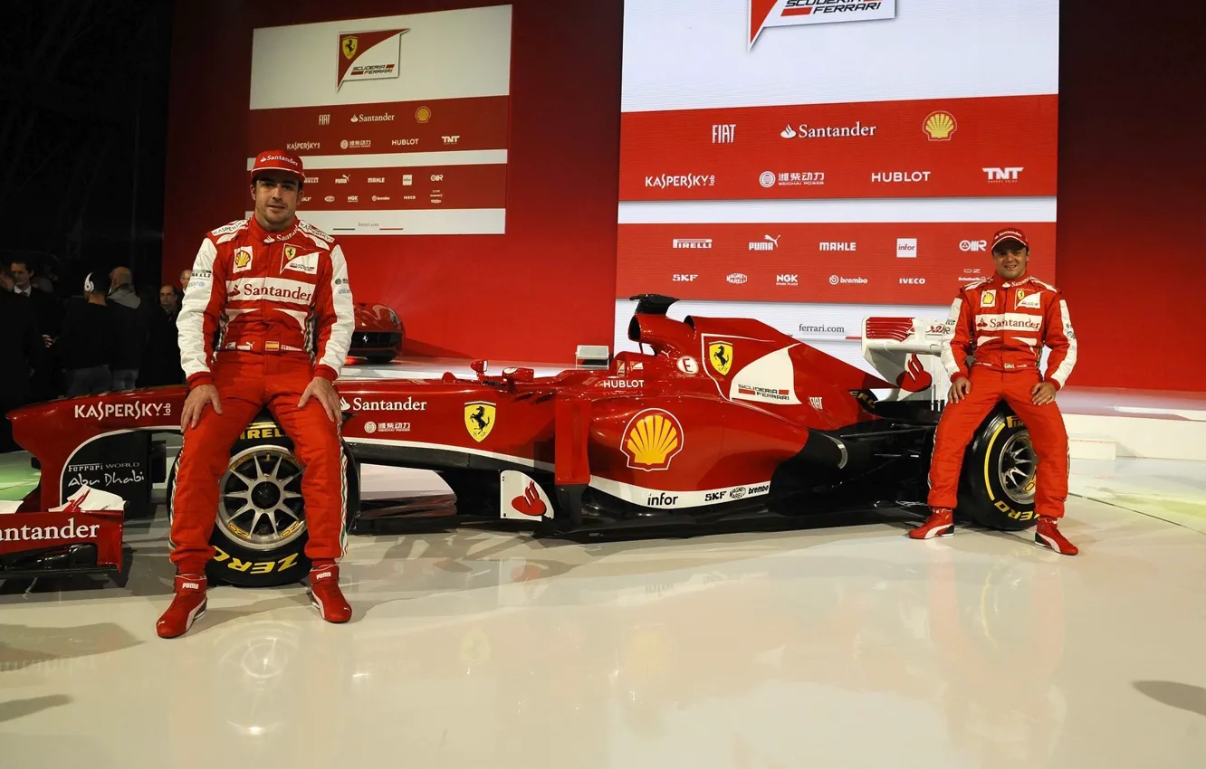 Photo wallpaper Alonso, Massa, 2013 Ferrari