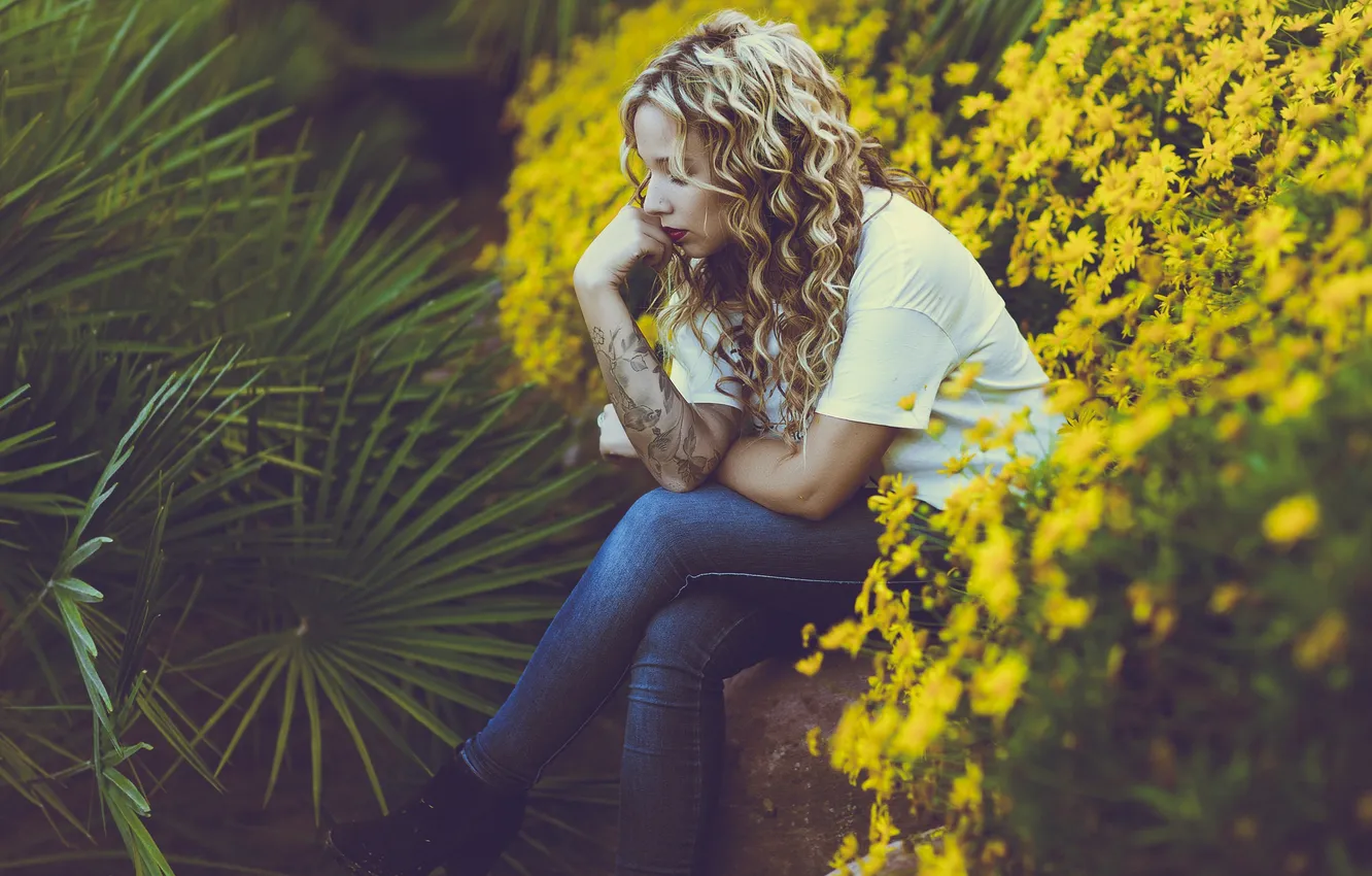 Photo wallpaper girl, flowers, face, hair, blonde, curls