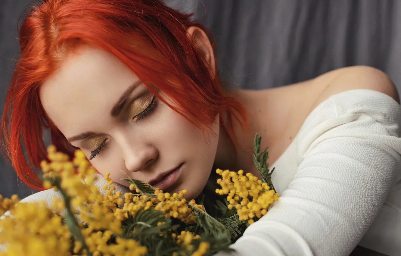 Photo wallpaper eyelashes, sleep, portrait, red, shoulders, Mimosa