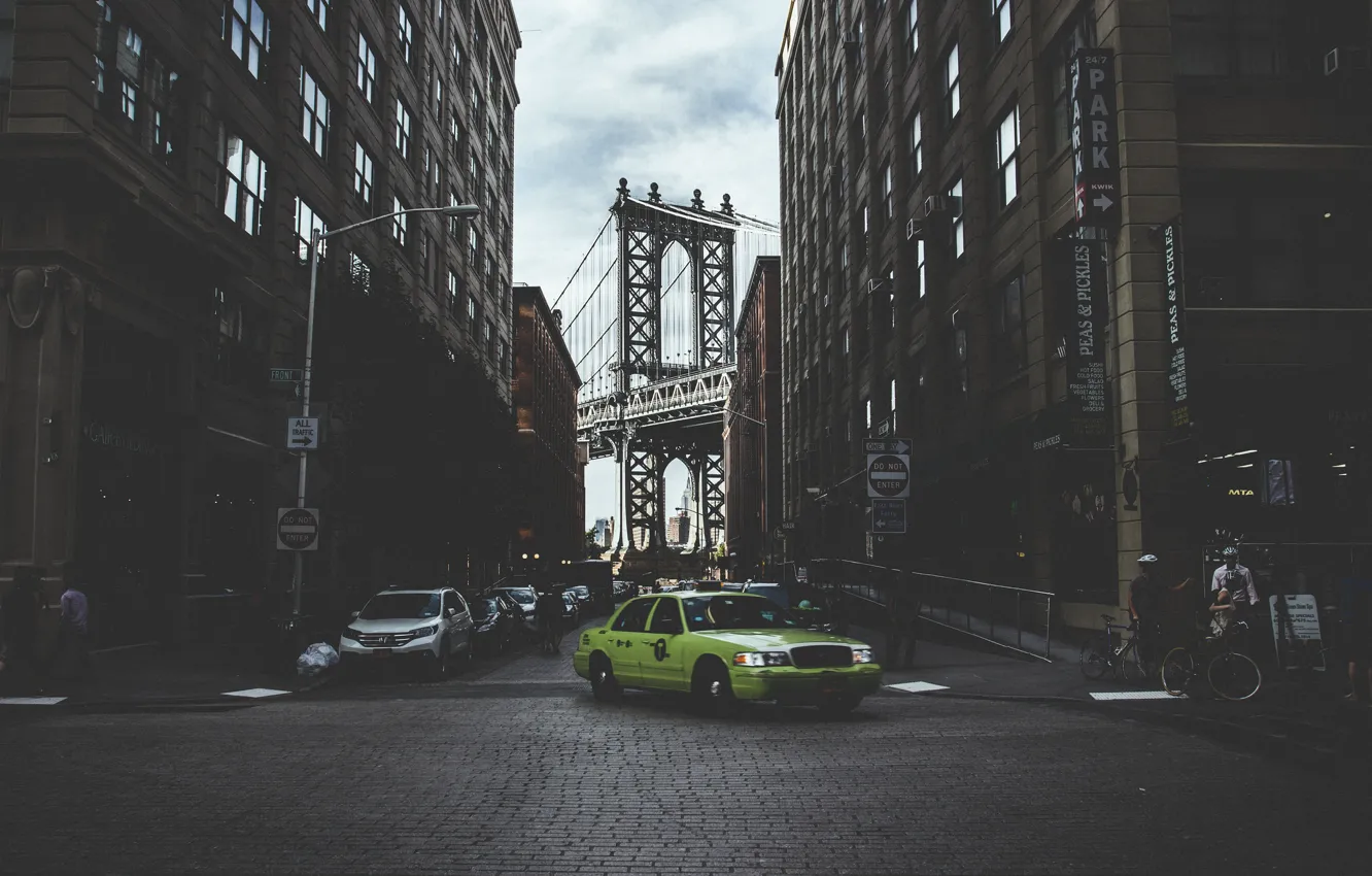 Photo wallpaper bridge, people, street, New York, Brooklyn, taxi, cars, bikes