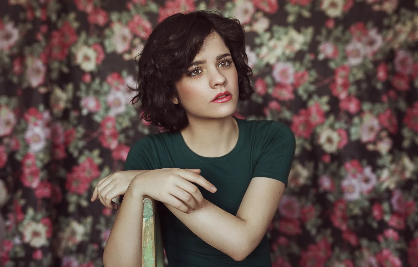 Photo wallpaper girl, face, model, hair