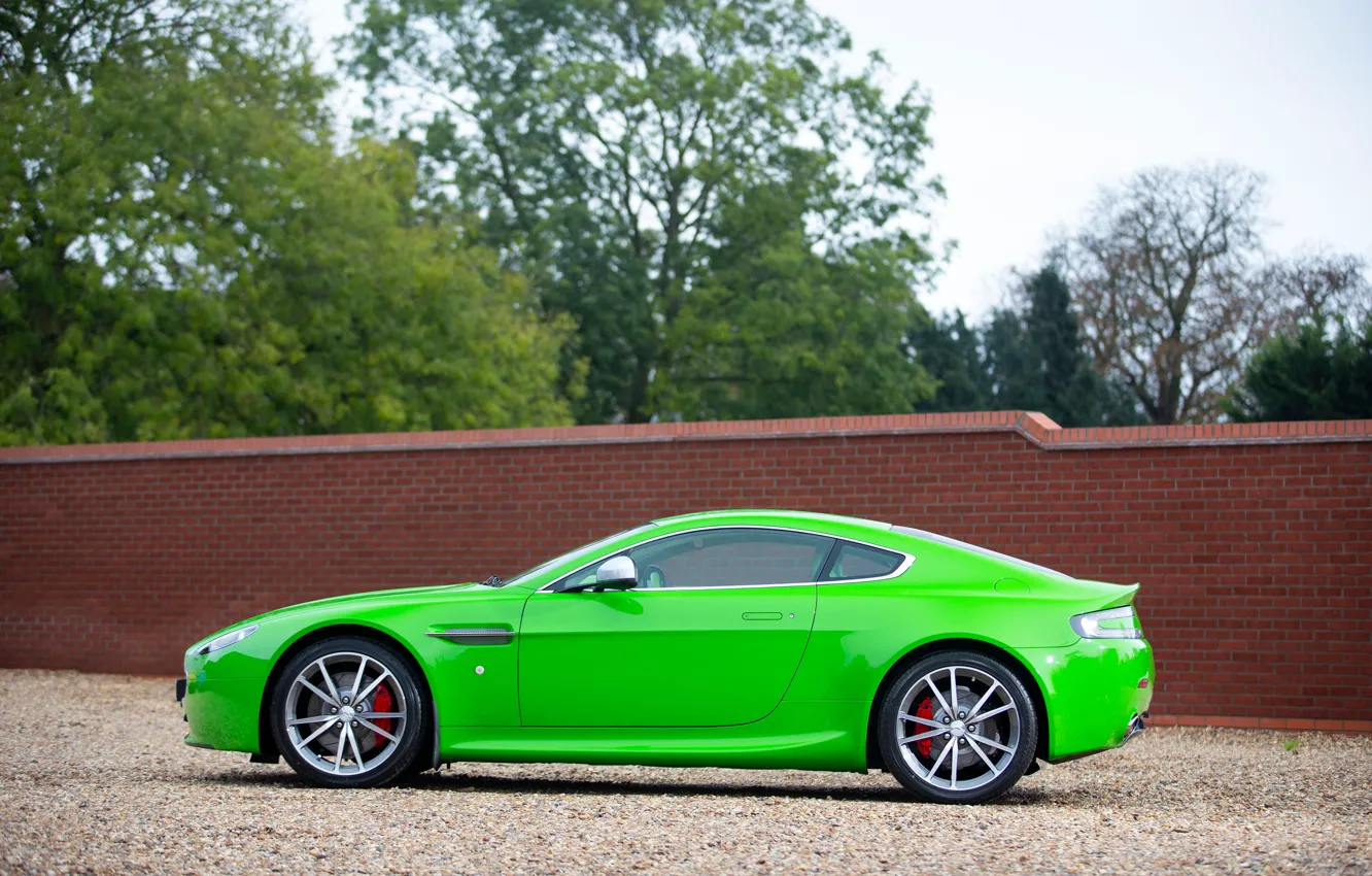 Photo wallpaper Vantage, Aston Martin V8, 2010, Coupe, Aston Martin V8 Vantage, V8 Vantage Race Collection 007 …