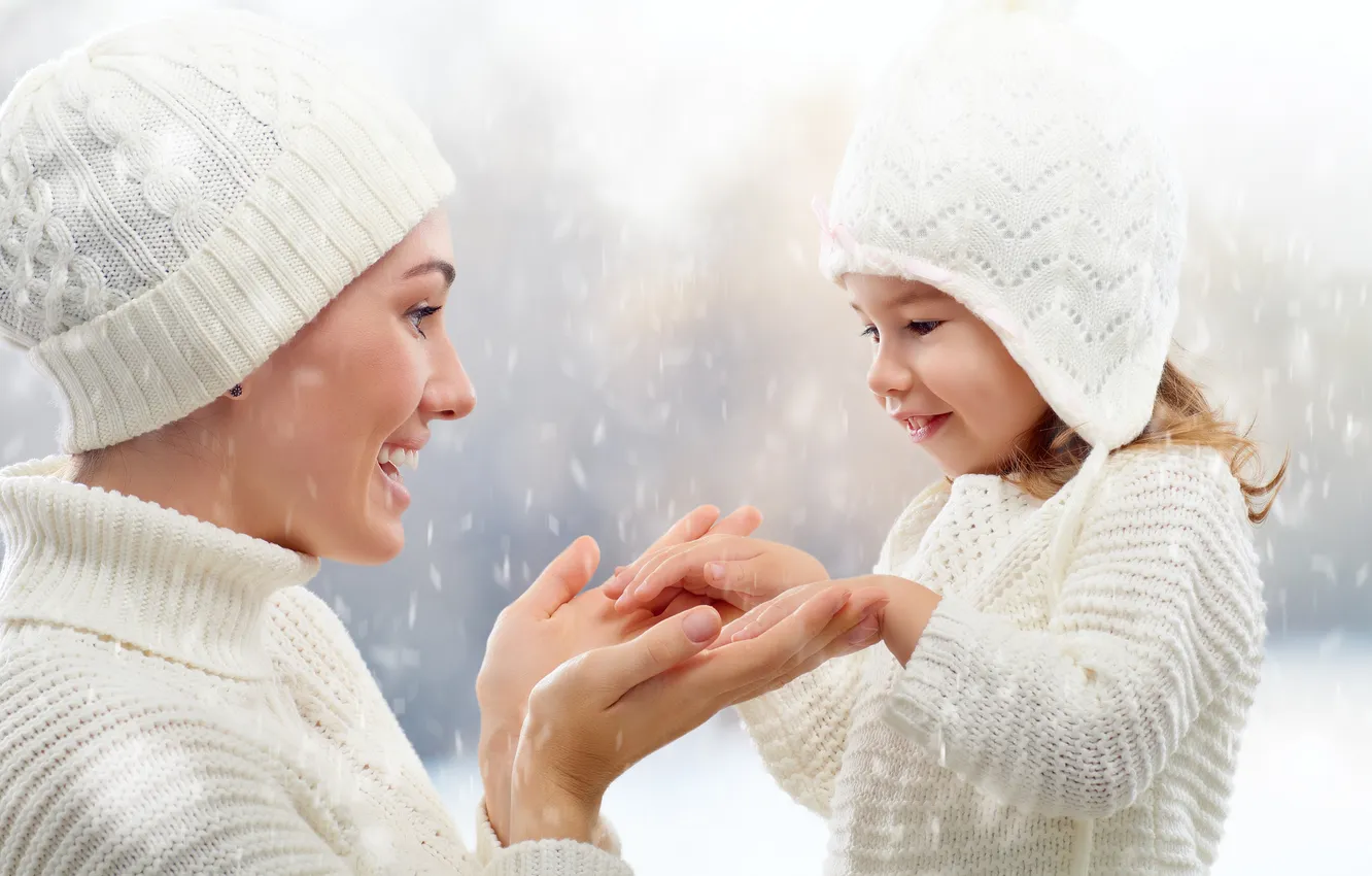 Photo wallpaper winter, eyes, girl, snow, flowers, face, lips