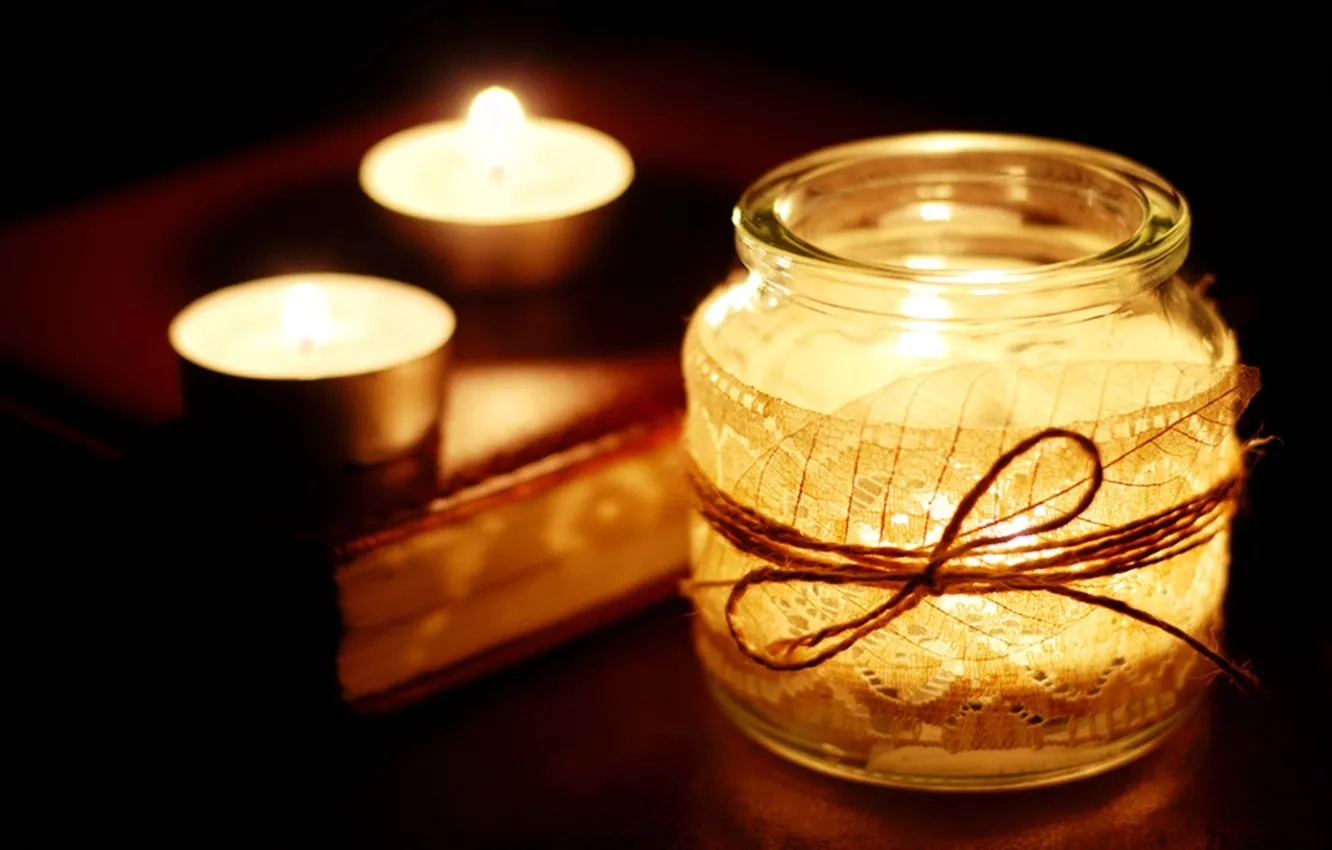 Photo wallpaper candles, table, books