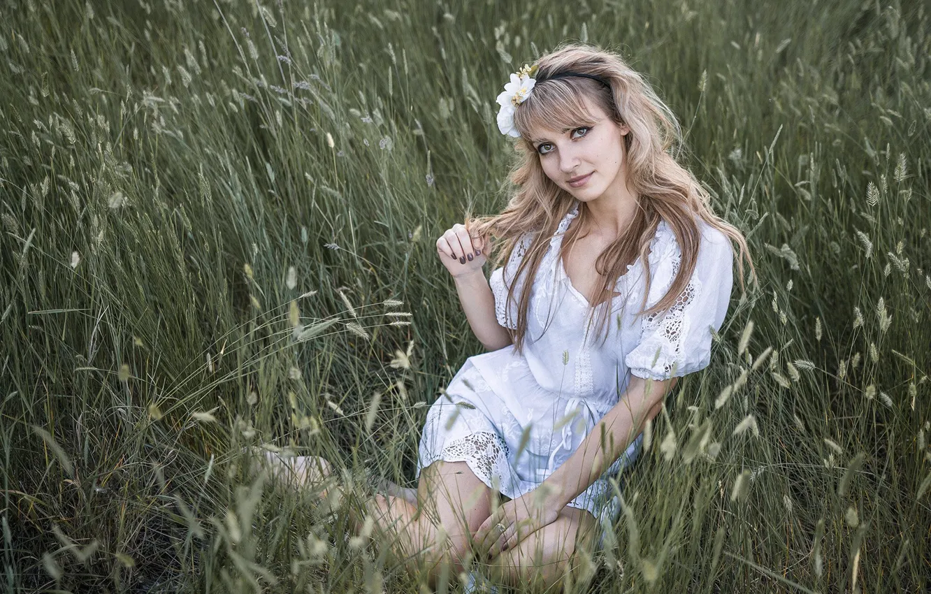 Photo wallpaper grass, look, girl, nature, pose, dress, blonde, Igor Ulesikov