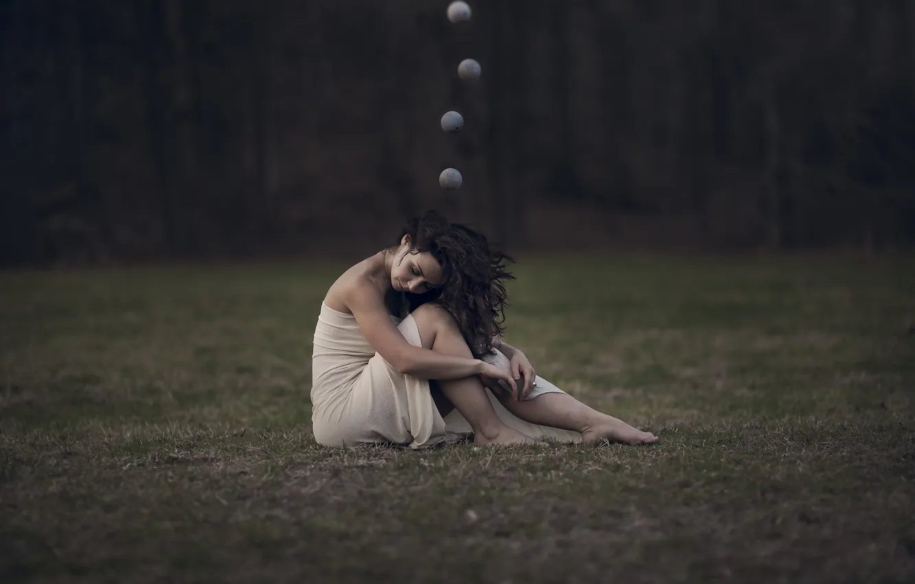 Photo wallpaper field, girl, balls, pose