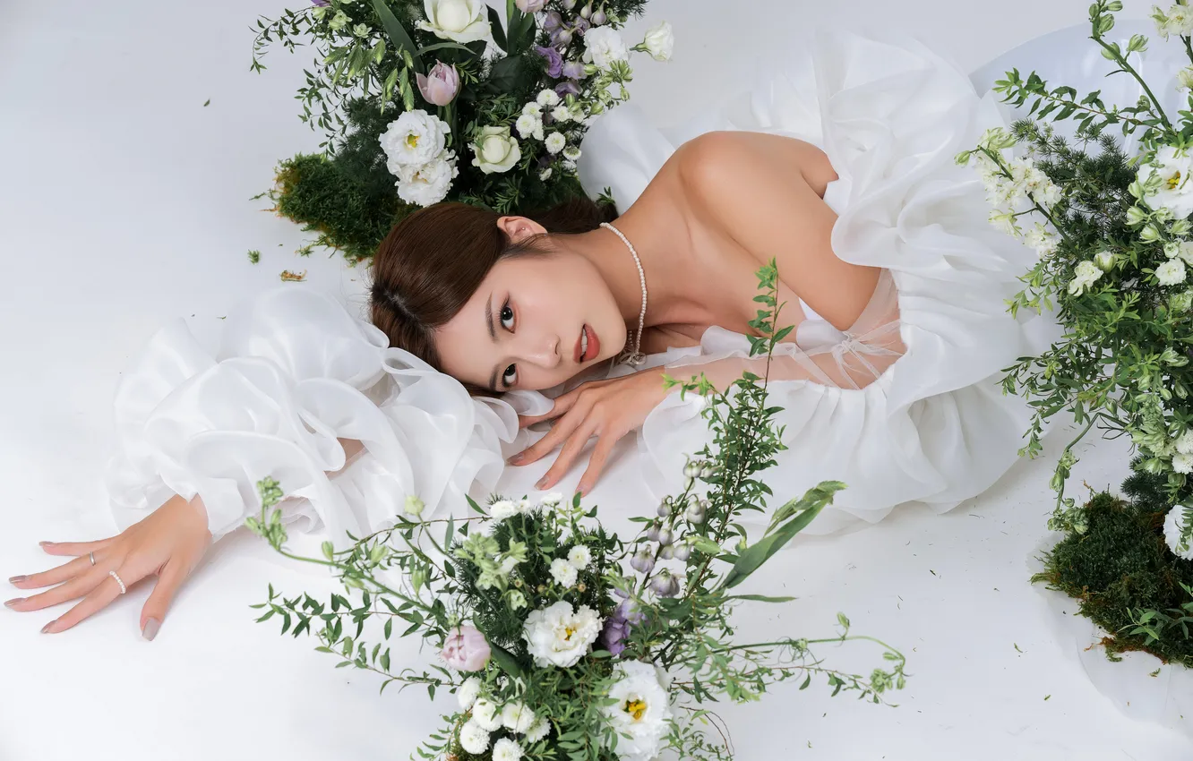 Photo wallpaper look, girl, bouquet, Asian