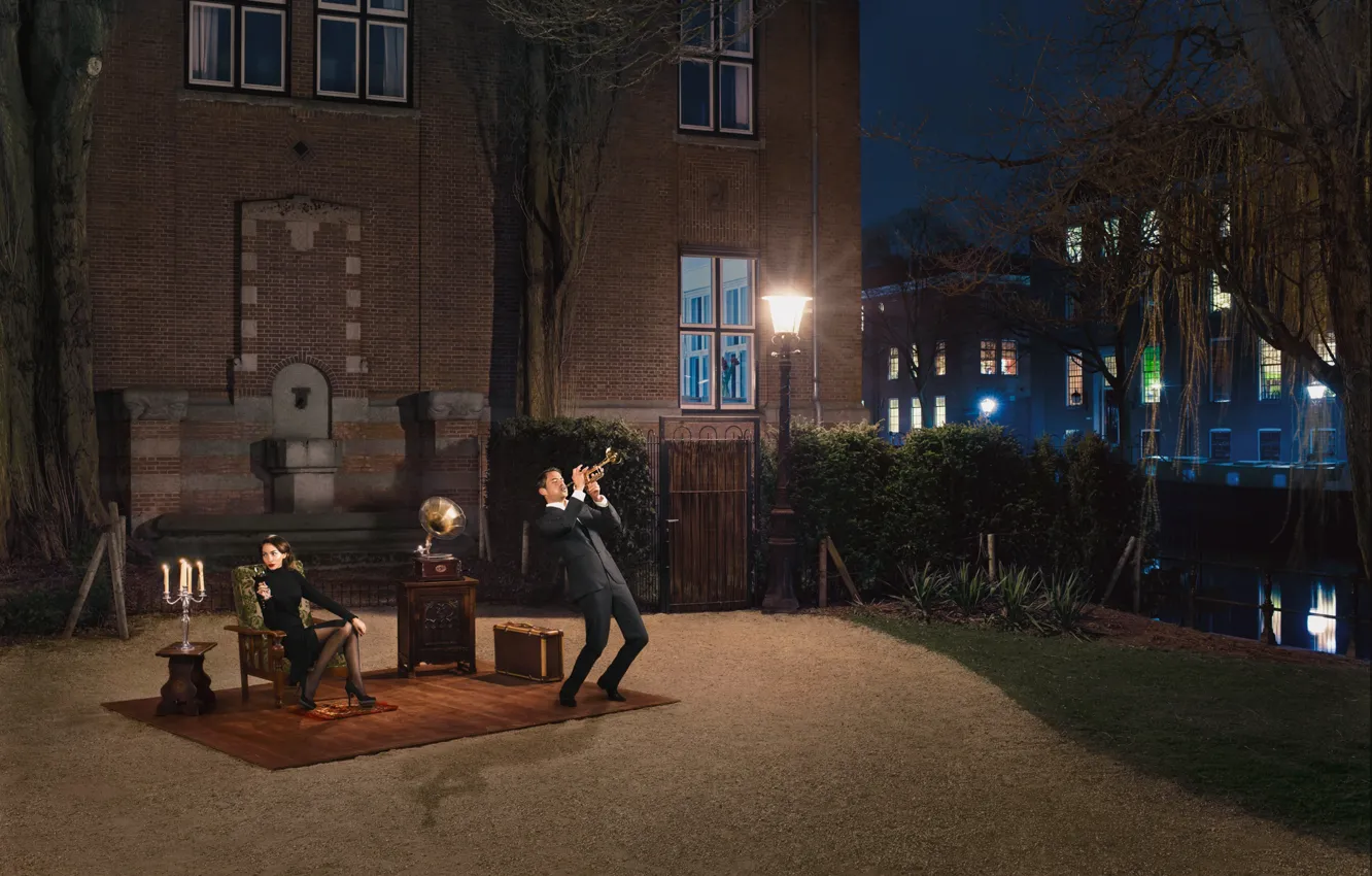 Photo wallpaper girl, the city, room, chair, male, gramophone