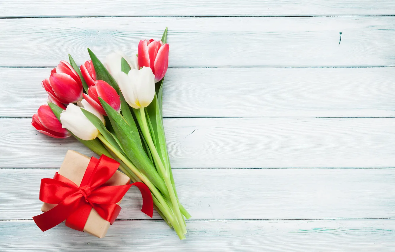 Photo wallpaper flowers, gift, bouquet, tulips, red, love, white, wood
