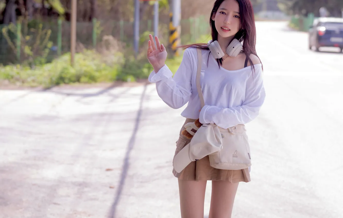 Photo wallpaper girl, legs, headphones, model, brunette, asian, bag, dark eyes