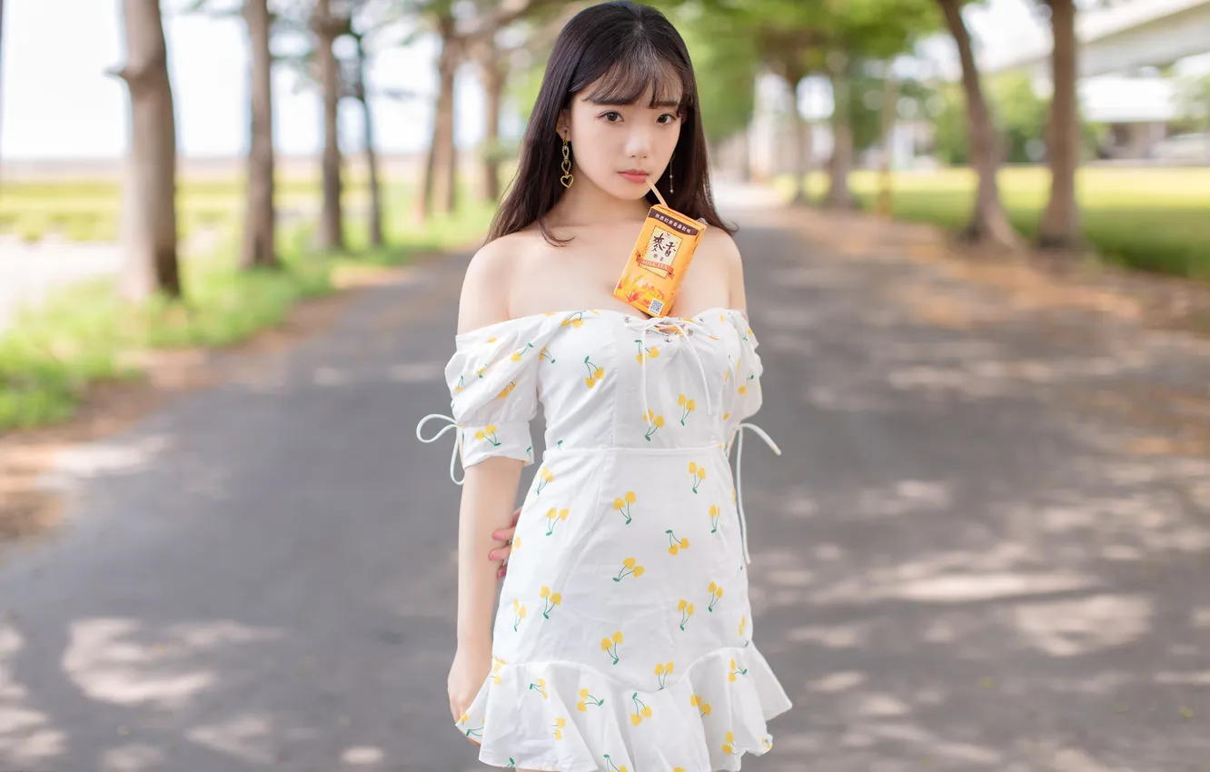 Photo wallpaper look, the sun, trees, pose, model, portrait, makeup, figure