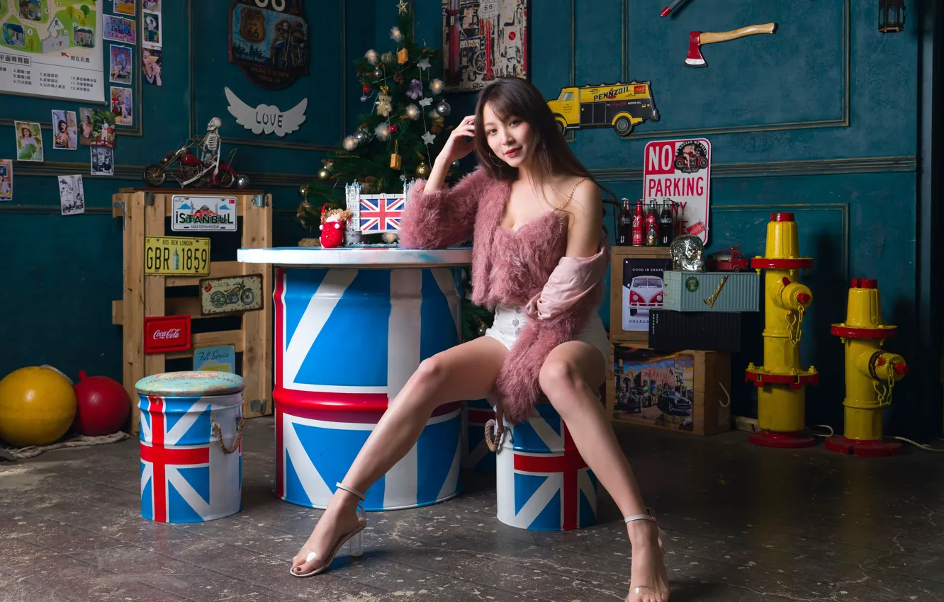 Photo wallpaper look, pose, model, shorts, portrait, makeup, figure, hairstyle