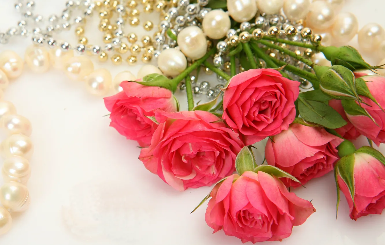 Photo wallpaper flowers, roses, bouquet, necklace, pearl, flowers, bouquet, roses