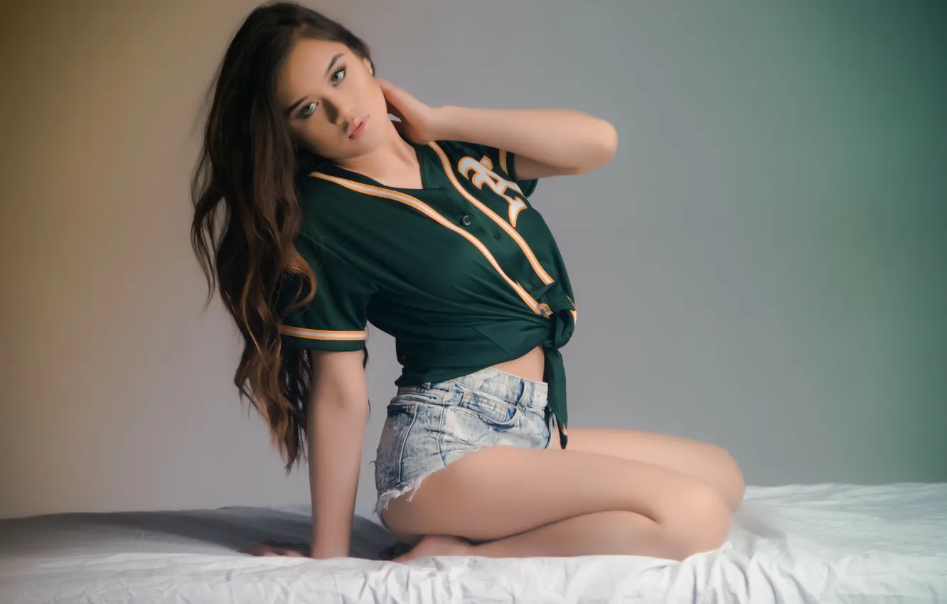 Photo wallpaper girl, shorts, beautiful, model, t-shirt