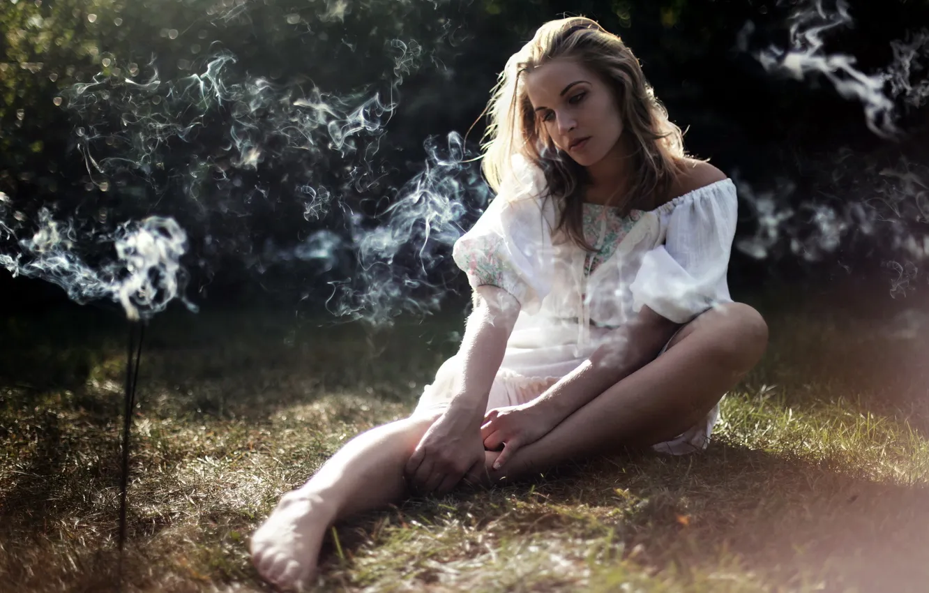Photo wallpaper girl, mood, smoke